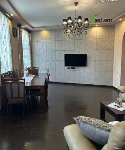 4 սենյականոց բնակարան Փավստոս Բուզանդի փողոցում, 110 ք.մ., նախավերջին հարկ, 2 սանհանգույց