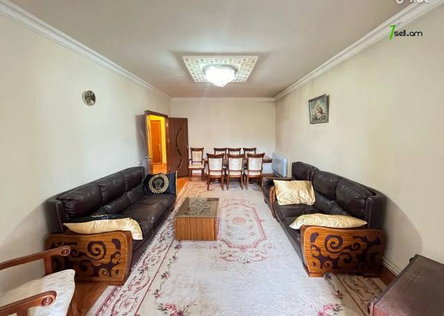 3 սենյականոց բնակարան Հունան Ավետիսյանի փողոցում, 78 ք.մ., կապիտալ վերանորոգված