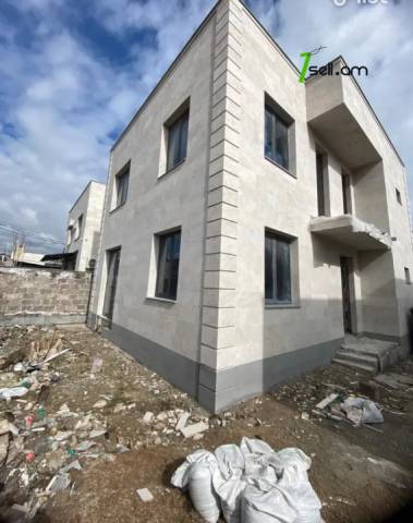 Երկու հարկանի տուն Պարույր Սևակ թաղամասի 1-ին փողոցում Առինջում, 180 քմ, 2 սանհանգույց