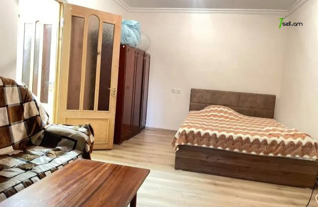 1 սենյականոց բնակարան Արաբկիրում, 36 քմ, 3/5 հարկ, կապիտալ վերանորոգված, քարե շենք