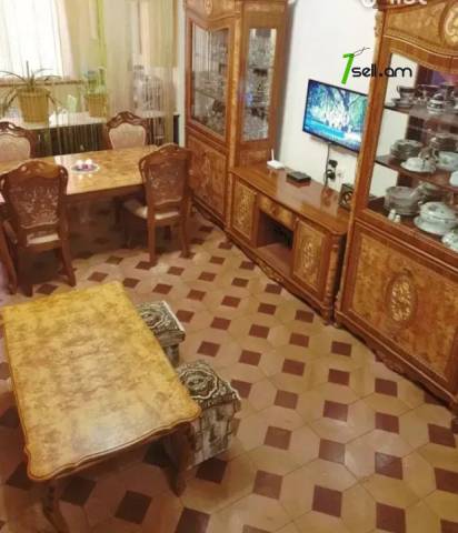 3 սենյականոց բնակարան Ամիրյան փողոցում, 70 քմ, 1/9 հարկ, կապիտալ վերանորոգված