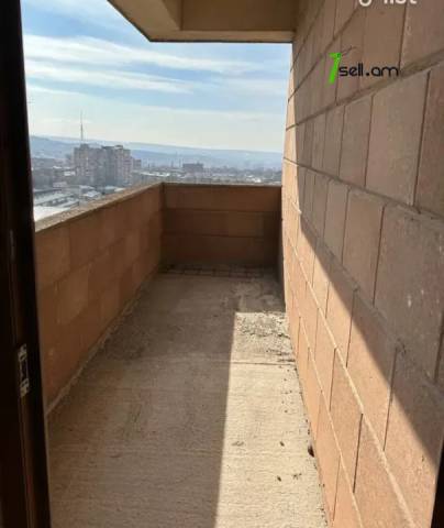 3 սենյականոց բնակարան նորակառույց շենքում Կոմիտասի պողոտայում, 107 ք.մ., 9/16 հարկ, 2 սանհանգույց