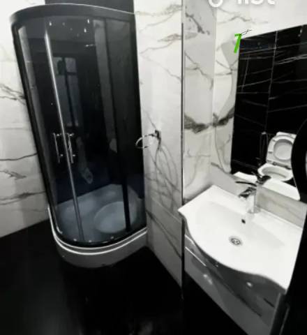 Երկու հարկանի տուն Հրաչյա Աճառյանի փողոցում Ավանում, 200 ք.մ., 2 սանհանգույց, կապիտալ վերանորոգված