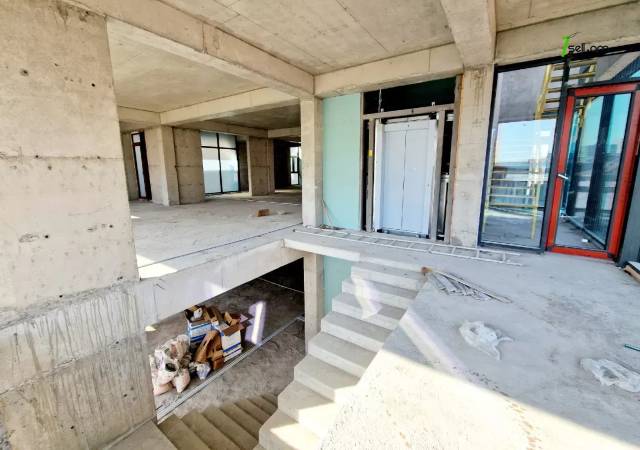 Բազմաֆունկցիոնալ գույք Հրաչյա Քոչար փողոցում Արաբկիրում, 1070 ք.մ.