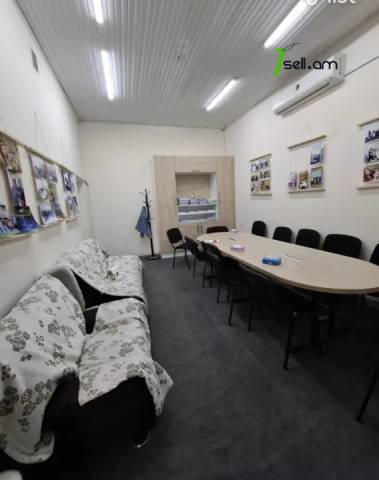 Բազմաֆունկցիոնալ գույք Հայկ Գյուլիքևխյանի փողոցում Նոր Նորքում, 200 քմ