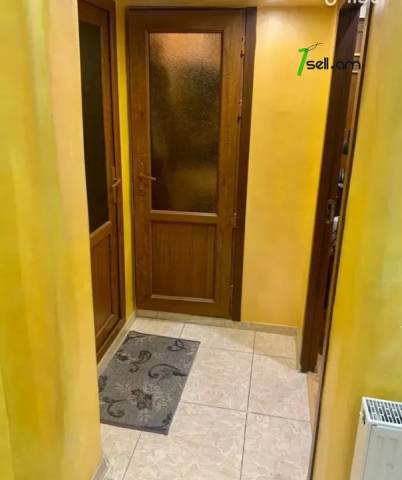 3 սենյականոց բնակարան Բաշինջաղյան փողոցում, 67 ք.մ., կապիտալ վերանորոգված