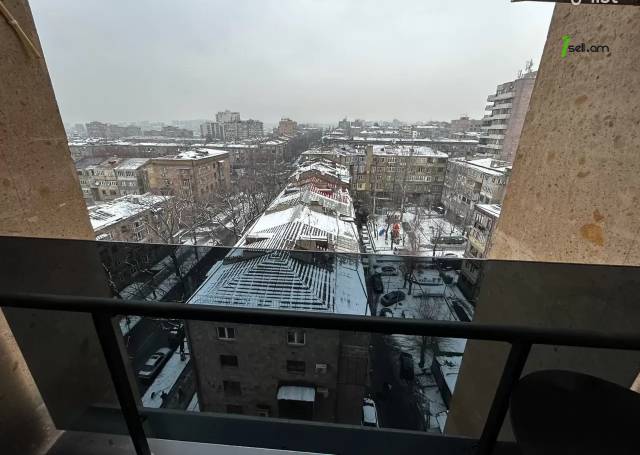 Ընդարձակ 2 սենյականոց բնակարան նորակառույց շենքում Գյուլբենկյան փողոցում, 110 ք.մ., բարձր առաստաղներ