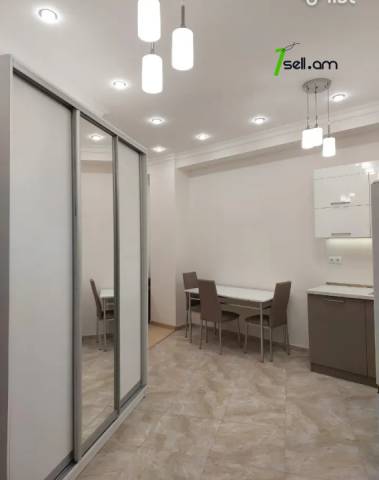 3 սենյականոց բնակարան նորակառույց շենքում Նիկողայոս Ադոնցի փողոցում, 75 ք.մ., 2 սանհանգույց