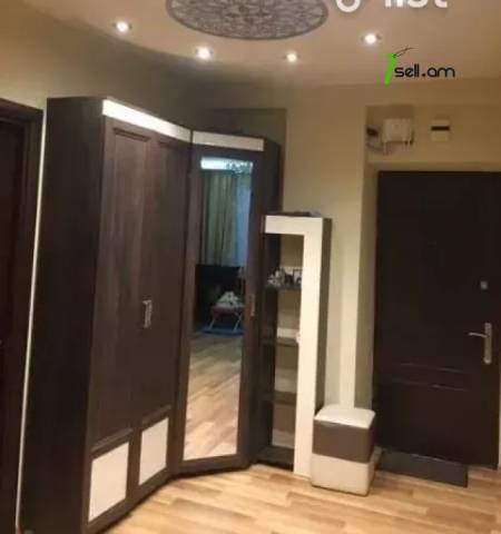 3 սենյականոց բնակարան Երվանդ Քոչարի փողոցում, 76 ք.մ., 8/10 հարկ, կապիտալ վերանորոգված
