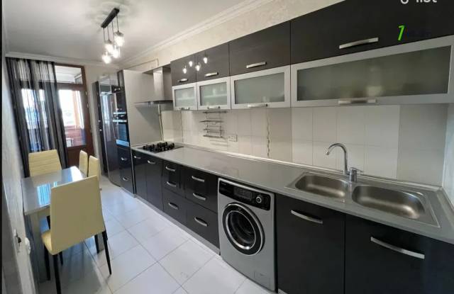 2 սենյականոց բնակարան Արշակունյաց պողոտայում, 80 ք.մ., 5/7 հարկ, բարձր առաստաղներ