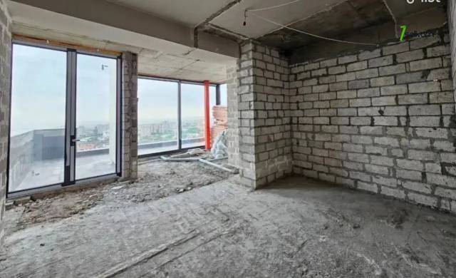 Ընդարձակ 5 սենյականոց բնակարան նորակառույց շենքում Արամ Խաչատրյան փողոցում, 305 ք.մ., 3+ սանհանգույց