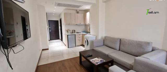 1 սենյականոց բնակարան նորակառույց շենքում կենտրոնում, 30 ք.մ., 3/16 հարկ, եվրովերանորոգված