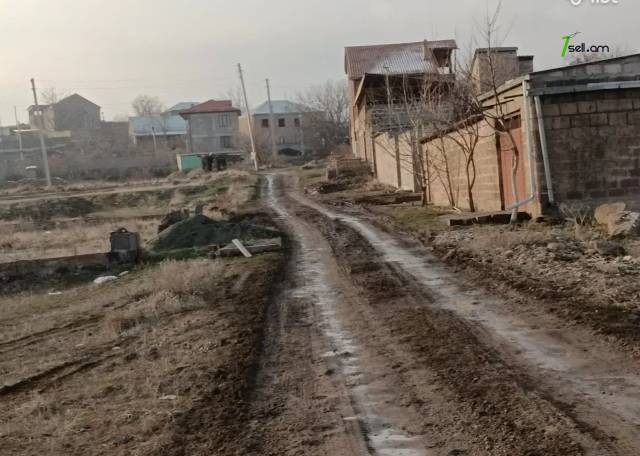 Հողատարածք բնակելի շինությունների համար Բալահովիտում, 800 ք.մ.