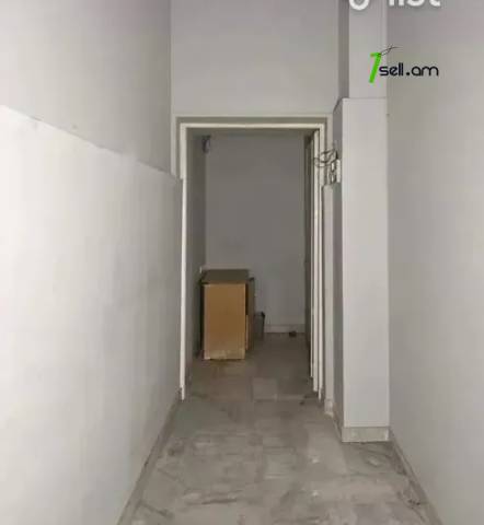 Բազմաֆունկցիոնալ գույք Չարենցի փողոցում կենտրոնում, 282 ք.մ.