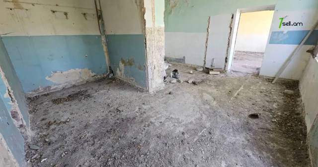 Երկու հարկանի քարե տուն Մառի փողոցում Նոր Նորքում, 1415 քմ, 3+ սանհանգույց