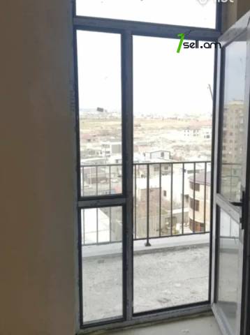 2 սենյականոց բնակարան նորակառույց շենքում, Նազարբեկյան թաղամաս, 70 քմ, 8/21 հարկ, բարձր առաստաղներ