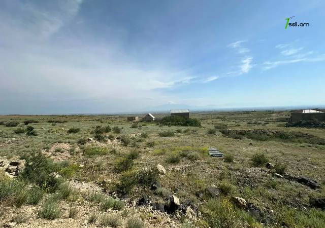 Չորս հարկանի քարե տուն Մայիսյան փողոցում Պռոշյանում, 470 քմ, 3+ սանհանգույց