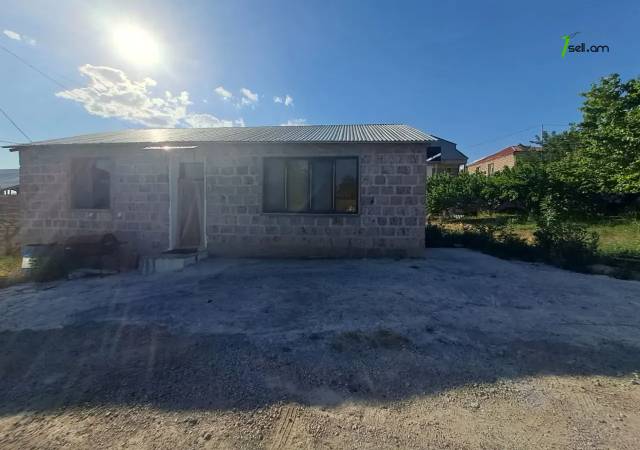 Մեկ հարկանի քարե տուն Քասախում, 250 ք.մ., կապիտալ վերանորոգված