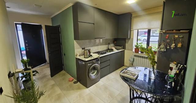 Մեկ հարկանի քարե տուն Նոր Արեշի 14-րդ փողոցում Էրեբունիում, 445 քմ, կոսմետիկ վերանորոգում