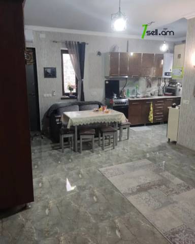 Մեկ հարկանի քարե տուն Ներքին Շենգավիթ 8-րդ փողոցում Շենգավիթում, 500 ք.մ., կապիտալ վերանորոգված