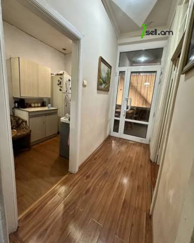 Մեկ հարկանի քարե տուն Քեռու փողոցում Արաբկիրում, 520 ք.մ.