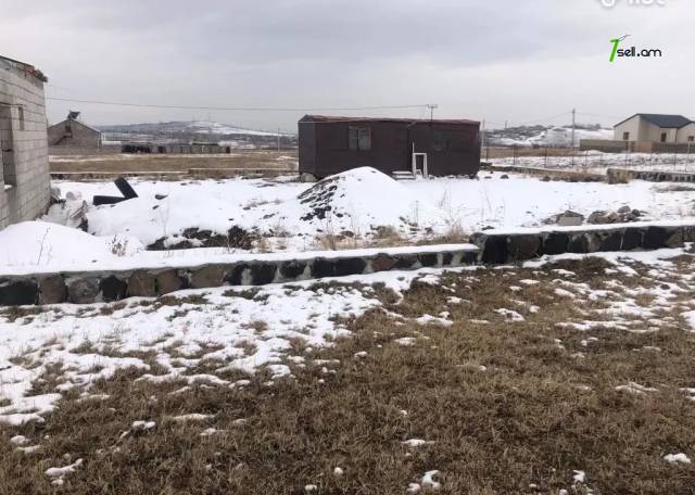 Հողատարածք բնակելի շինությունների համար Աբովյանում, 1000 ք.մ.