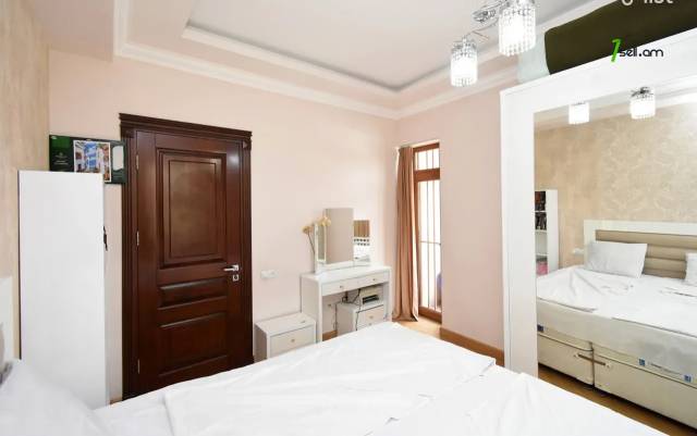 4 սենյականոց բնակարան նորակառույց շենքում Կիևյան փողոցում, 140 ք.մ., 3+ սանհանգույց