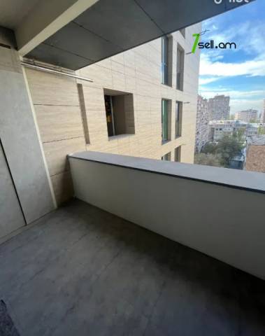 4 սենյականոց բնակարան նորակառույց շենքում Արամ Խաչատրյան փողոցում, 104 քմ, 5/13 հարկ