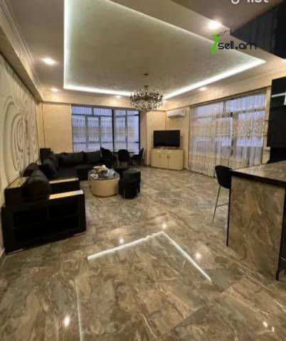 3 սենյականոց բնակարան նորակառույց շենքում Նաիրի Զարյան փողոցում, 135 ք.մ., 2 սանհանգույց