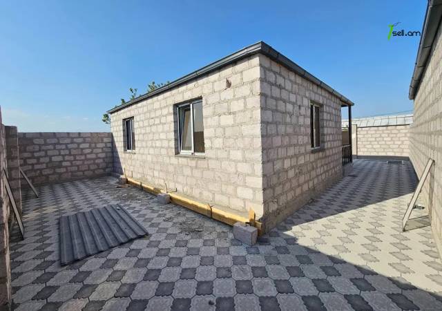 Մեկ հարկանի քարե տուն Մաշտոցի փողոցում Մուսալեռում, 160 ք.մ., կապիտալ վերանորոգված