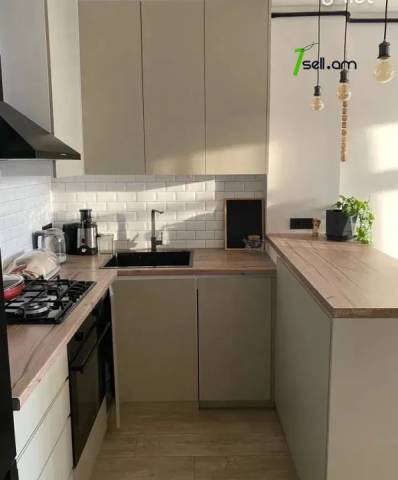 2 սենյականոց բնակարան նորակառույց շենքում Սլավիկ Չիլոյան փողոցում, 60 ք.մ., բարձր առաստաղներ