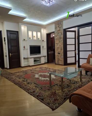 Ընդարձակ 3 սենյականոց բնակարան նորակառույց շենքում Ամիրյան փողոցում, 160 քմ, 9/12 հարկ