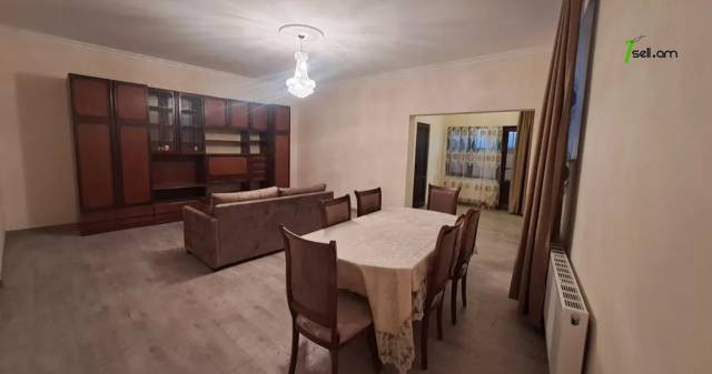 Մեկ հարկանի քարե տուն Էրեբունիում, 100 քմ, կապիտալ վերանորոգված