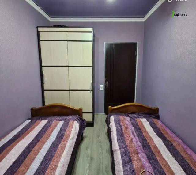 4 սենյականոց բնակարան Խաղաղ Դոնի փողոցում, 90 քմ, 7/9 հարկ, մի քանի պատշգամբ, կապիտալ վերանորոգված