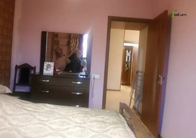 3 սենյականոց բնակարան Մինաս Ավետիսյան փողոցում, 78 ք.մ., նախավերջին հարկ, կապիտալ վերանորոգված