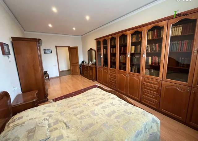 3 սենյականոց բնակարան նորակառույց շենքում Գրիբոյեդովի փողոցում, 116 քմ, 11/15 հարկ, 2 սանհանգույց