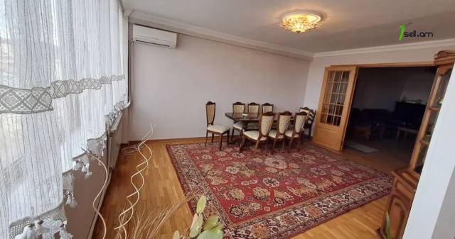 3 սենյականոց բնակարան Երվանդ Քոչարի փողոցում, 100 ք.մ., 7/10 հարկ, կոսմետիկ վերանորոգում