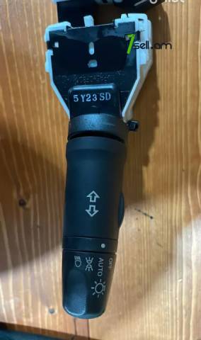 Մարգատի թև գիթառ Nissan Bluebird Sylphy G11