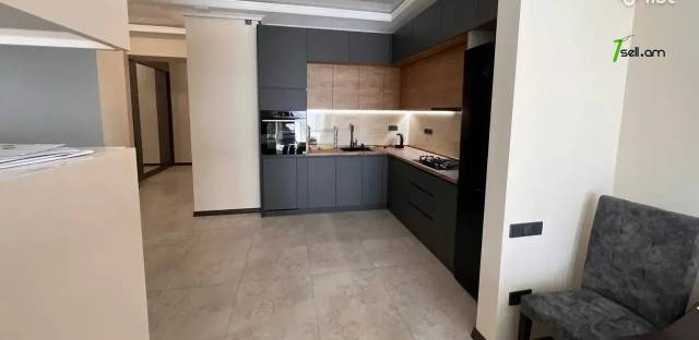 2 սենյականոց բնակարան նորակառույց շենքում Չարենցի փողոցում, 70 քմ, 5/12 հարկ, 2 սանհանգույց