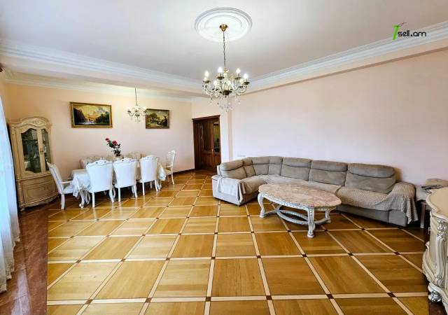 Երեք հարկանի քարե տուն, Նոյ թաղամաս Մալաթիա Սեբաստիայում, 1200 ք.մ., 3+ սանհանգույց