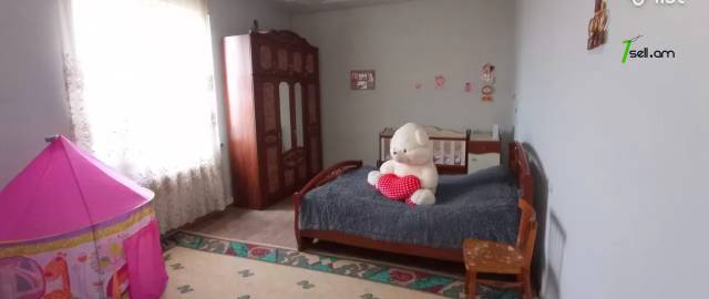 Մեկ հարկանի քարե տուն Քասախում, 170 ք.մ., 2 սանհանգույց, կապիտալ վերանորոգված