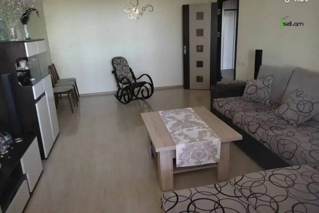 4 սենյականոց բնակարան Զաքարիա Քանաքեռցու փողոցում, 86 ք.մ., նախավերջին հարկ, եվրովերանորոգված