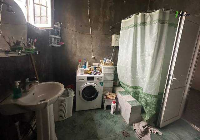 Երկու հարկանի քարե տուն Դավիթ Բեկի փողոցում Նոր Նորքում, 1400 ք.մ., կոսմետիկ վերանորոգում