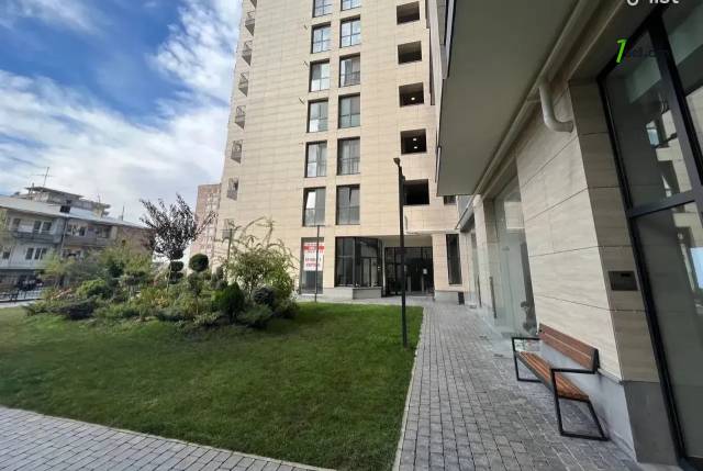 4 սենյականոց բնակարան նորակառույց շենքում Արամ Խաչատրյան փողոցում, 104 քմ, 5/13 հարկ