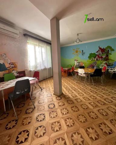 Բազմաֆունկցիոնալ գույք Արամ Խաչատրյանի փողոցում Արաբկիրում, 150 քմ