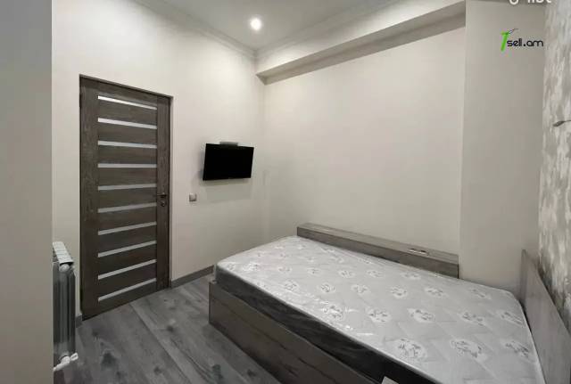 3 սենյականոց բնակարան նորակառույց շենքում Փավստոս Բուզանդի փողոցում, 72 ք.մ., բարձր առաստաղներ