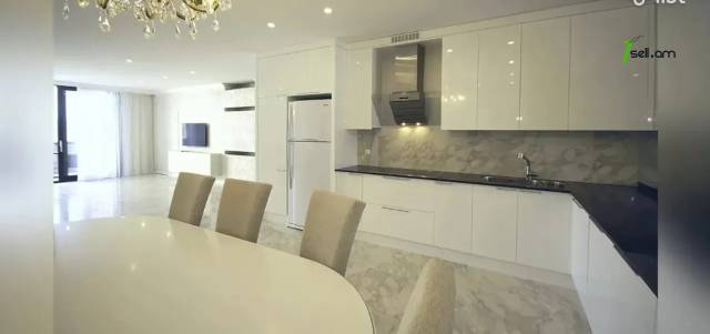 Ընդարձակ 4 սենյականոց բնակարան նորակառույց շենքում Վարդանանց փողոցում, 206 քմ, 20/23 հարկ