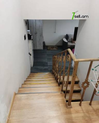Մեկ հարկանի քարե տուն Մամիկոնյանց փողոցում Արաբկիրում, 175 ք.մ., 2 սանհանգույց, կապիտալ վերանորոգված