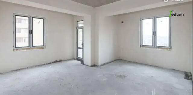 5 սենյականոց բնակարան նորակառույց շենքում Վիկտոր Համբարձումյանի փողոցում, 159 ք.մ., 3+ սանհանգույց
