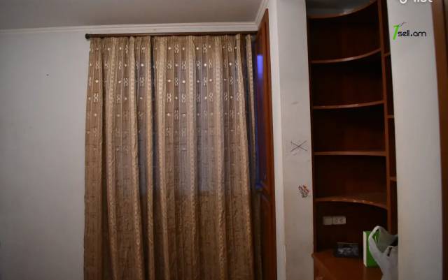 5 սենյականոց բնակարան Լվովյան փողոցում, 130 քմ, 1/5 հարկ, 2 սանհանգույց, կապիտալ վերանորոգված